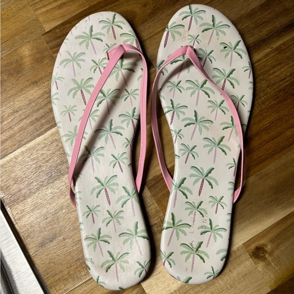 LC Lauren Conrad White and Pink Palm Tree Flip Flops - Picture 4 of 12